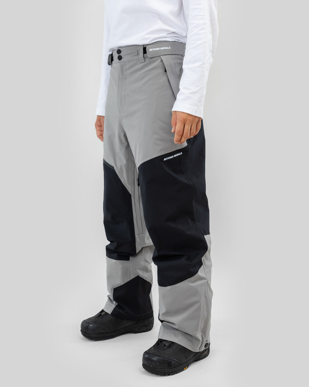 Beyond Medals 2026 2L Zip Pants