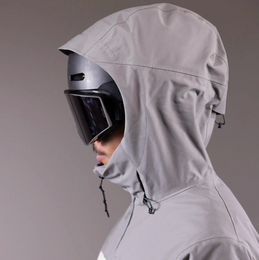 Jones 2025 Mountain Surf Ins Recycled Jacket