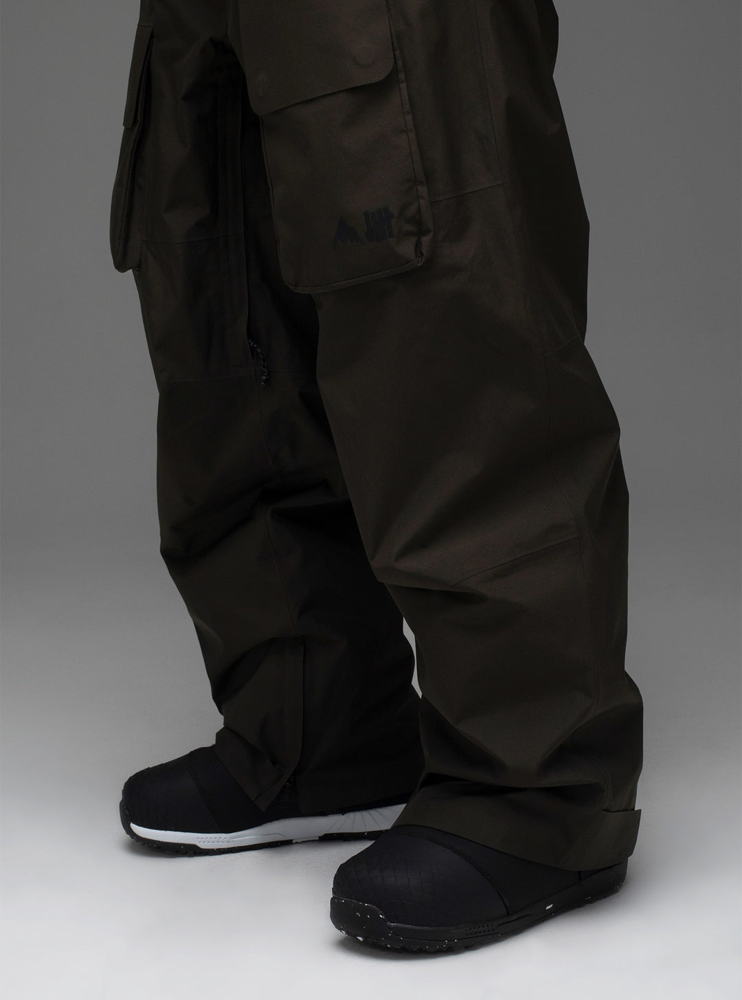 Burton 2026 Undefeated 2L Gore-Tex Bib Pant