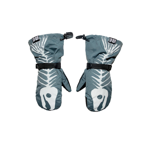 Salmon Arms 2025 Over-mitt 2