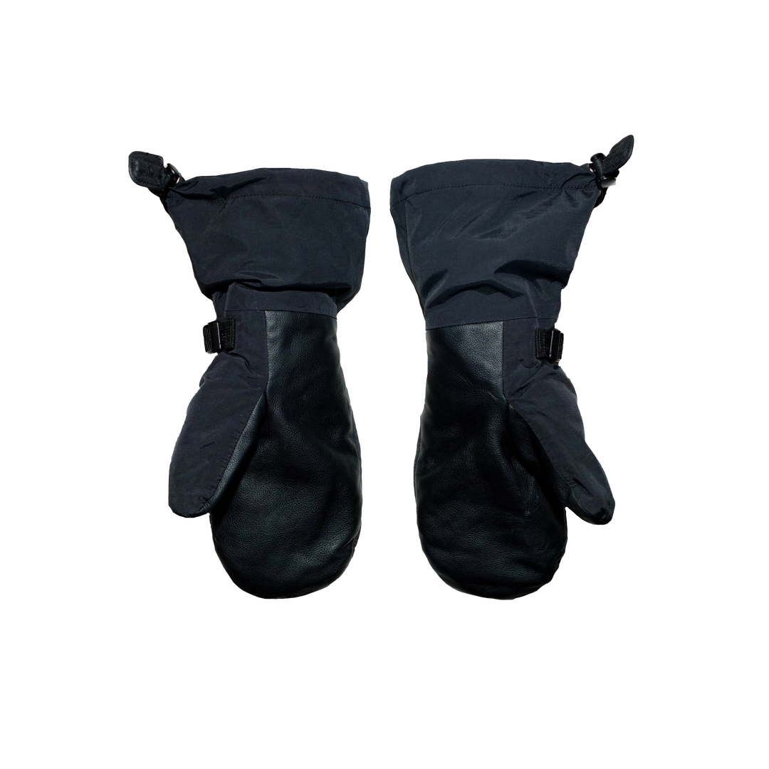 Salmon Arms 2025 Over-mitt