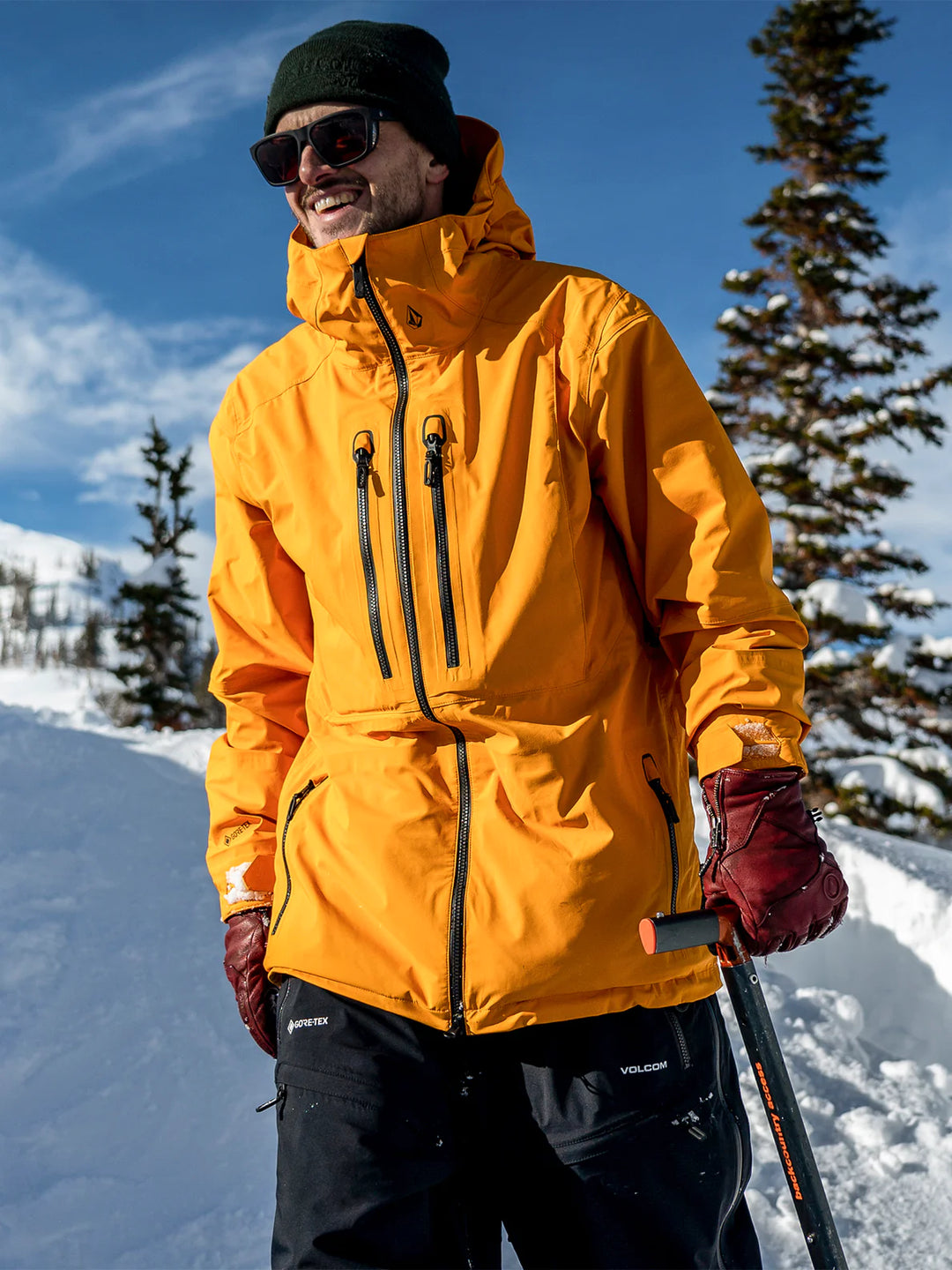 Volcom 2024 Guide Gore Tex Jacket ESS Board Store